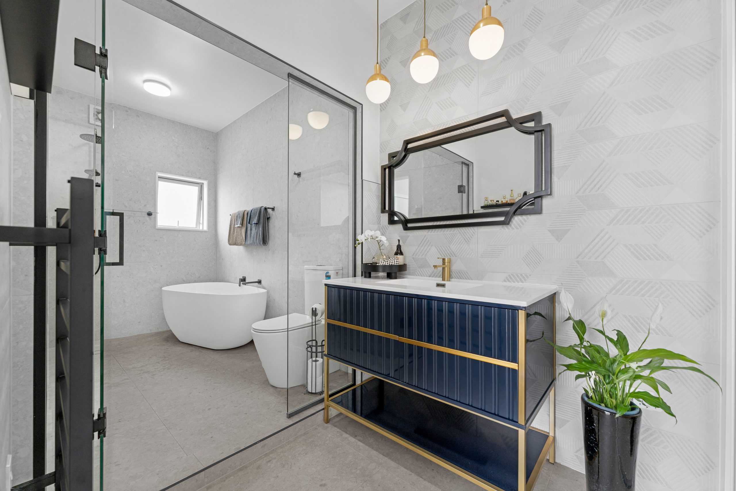 Main wet room bathroom